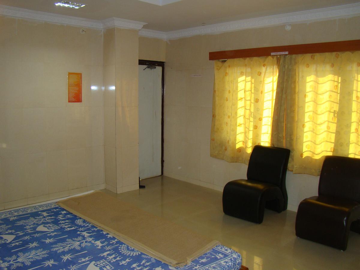 Sreeniketanam Lodge Mādhavaram Εξωτερικό φωτογραφία